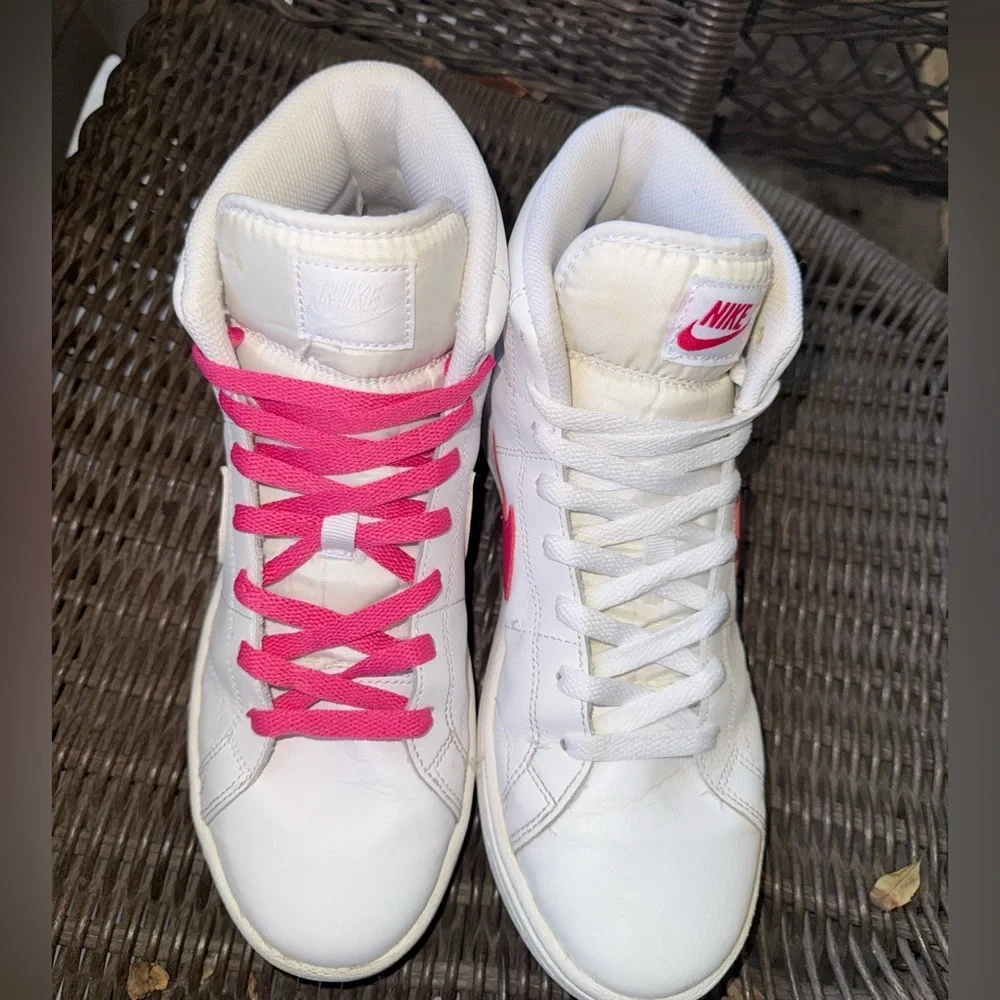 Nike Women's Court Royale 2 Mid sneakers in white with a fuchsia-colored swoosh